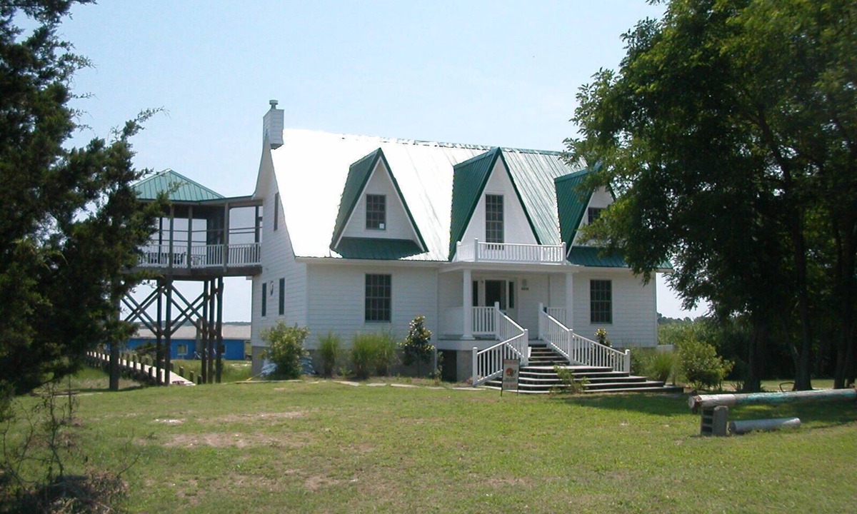 Deep Hole House | Epiphany-Deep Hole Creek-Chincoteague - Deep Water Dock! 2 King 4 Twin 5 Bath