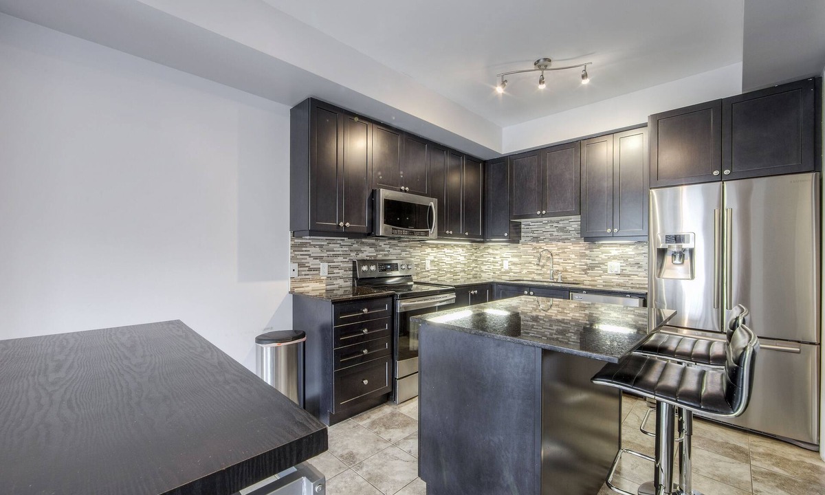 Brampton House | Executive Home - Brampton (Greater Toronto Area)