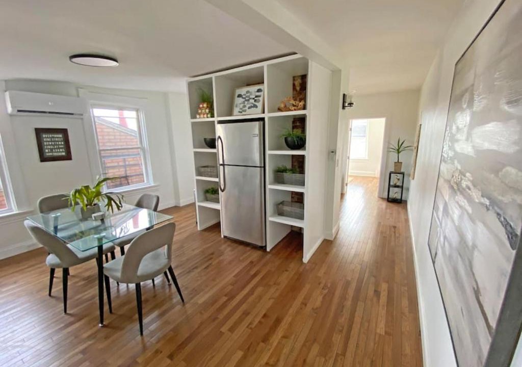 Mount Adams House | Explore Downtown and Mount Adams with River Views