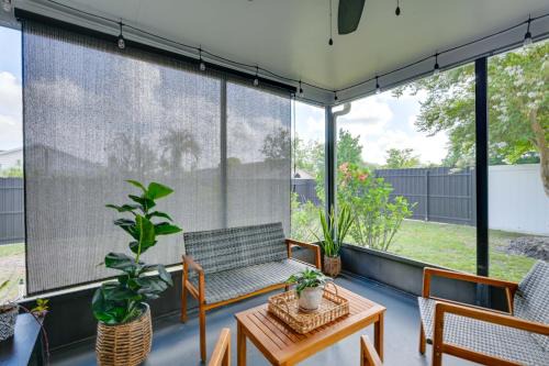 New Port Richey House | Explore Tampa Bay! Family Home w/Lanai, Game Room