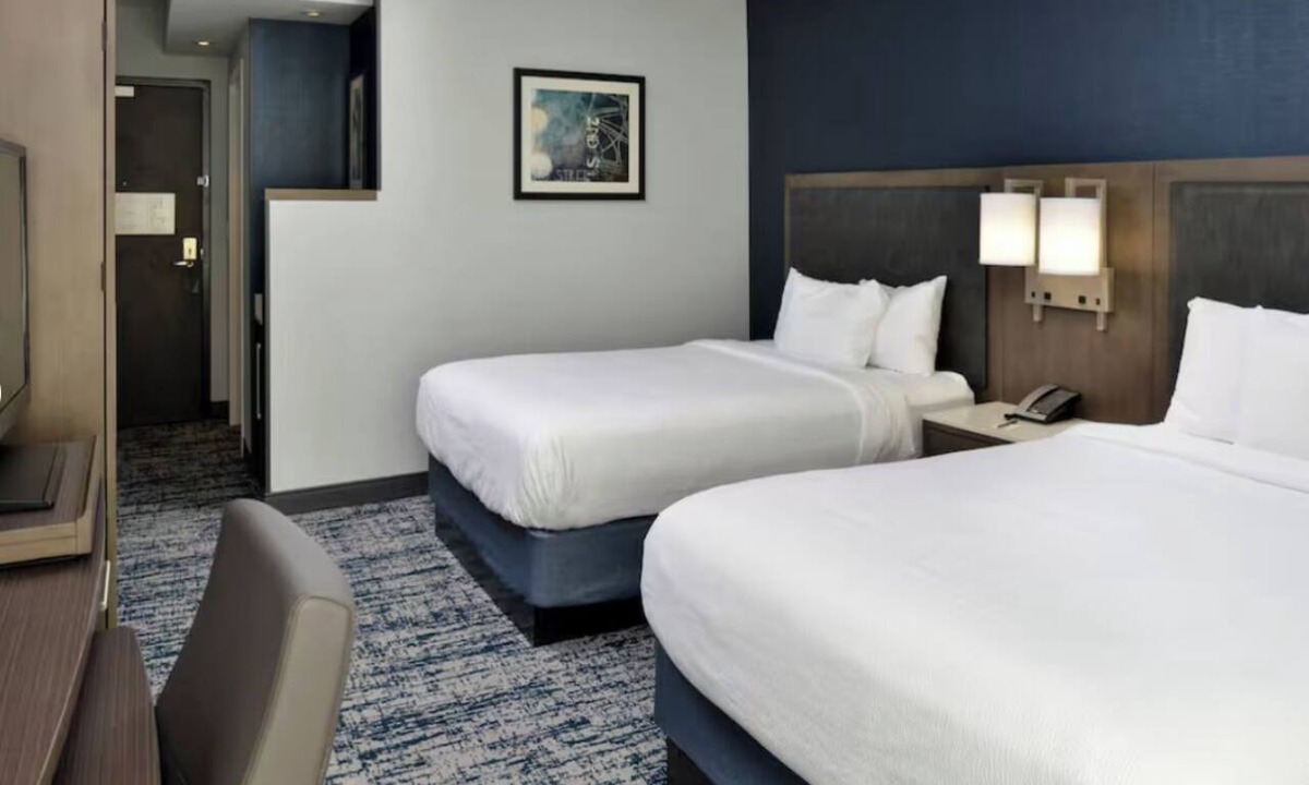 Downtown Wilmington Hotel | Explore Wilmington - Modern Stay Near Riverfront Paths and Historic Landmarks