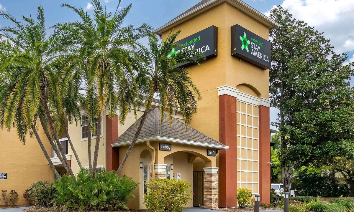 Tampa Hotel | Extended Stay America Select Suites Tampa North Airport