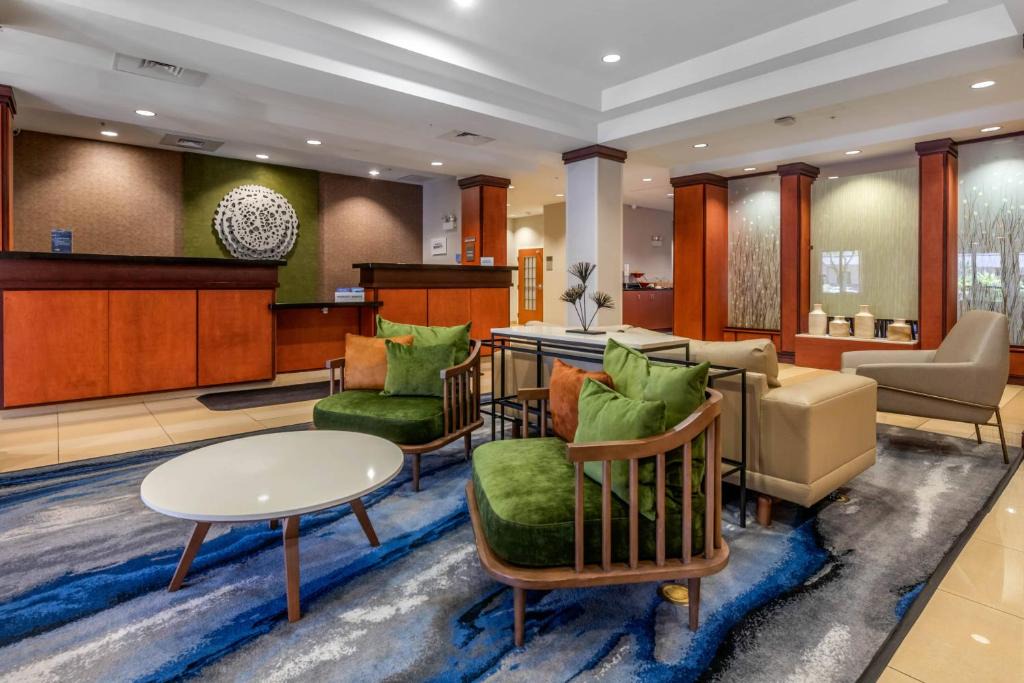 Holiday Hotel | Fairfield Inn and Suites Holiday Tarpon Springs