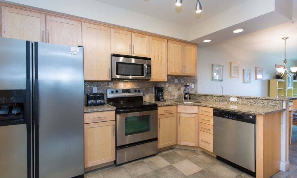 Kill Devil Hills Condo | FFR116 - Carolina Dreamin' by First Flight Rentals