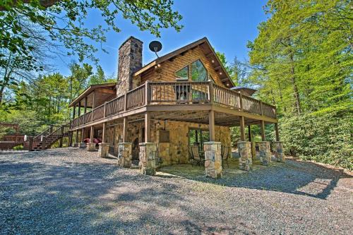 Long Pond House | Fire Pit & Hot Tub: Poconos Family Cabin!
