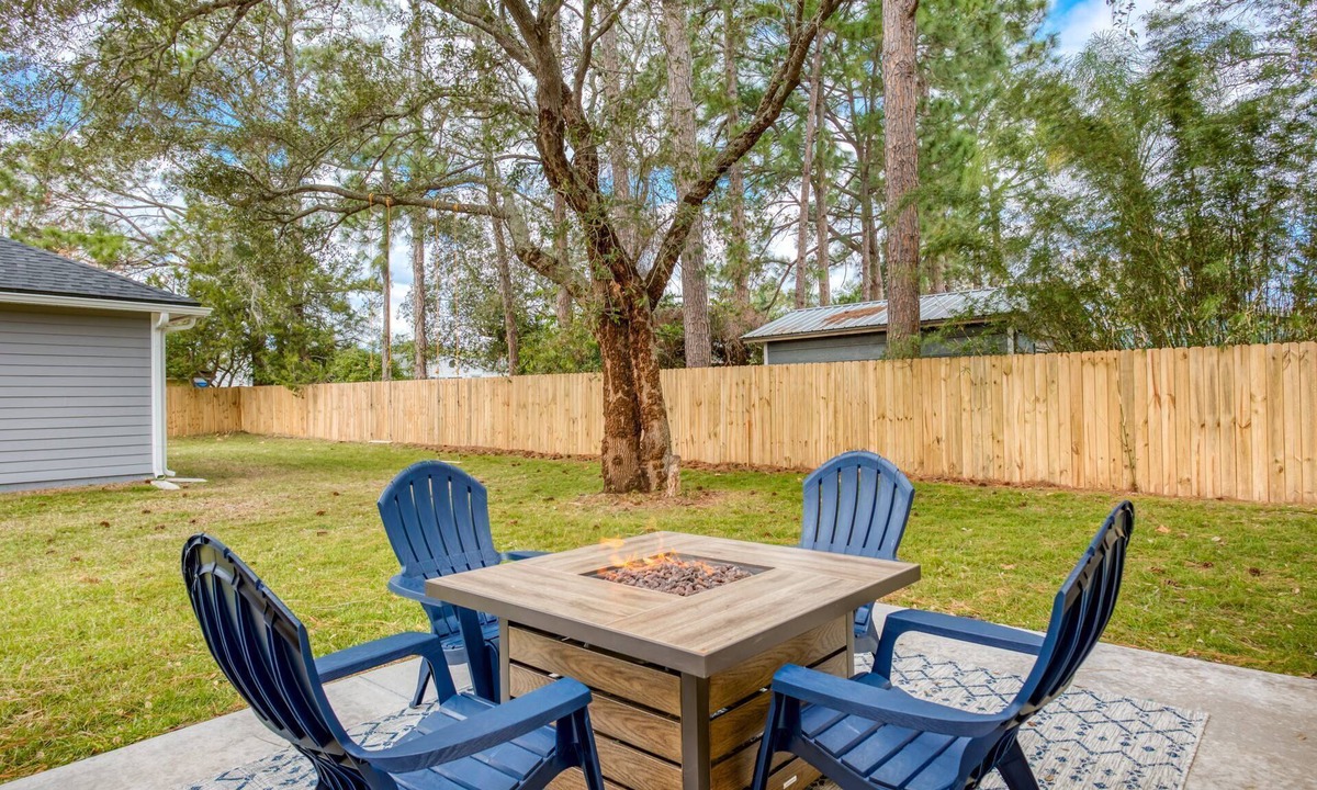 St. Augustine House | Fire pit, Pet Friendly, Only 1 Mile to Beach, 4 Miles to Historic Downtown, $300 in Free Tickets!
