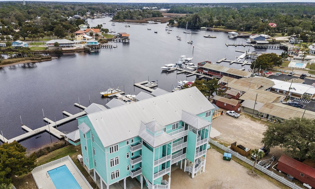 Steinhatchee Condo | Fish, Scallop & Relax 👉 Waterfront Condo with Boat Slip + Elevator + Pool