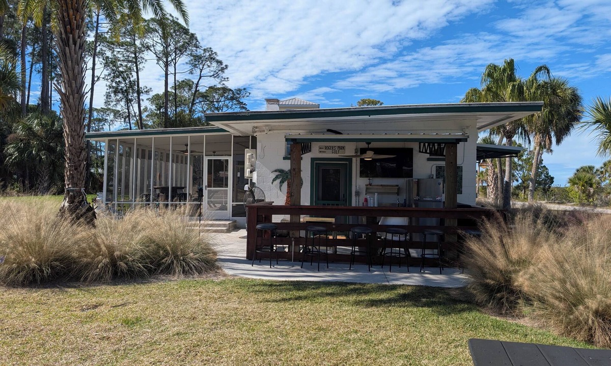 Bayport Cottage | Fla cracker " Bayport Reel Retreat"