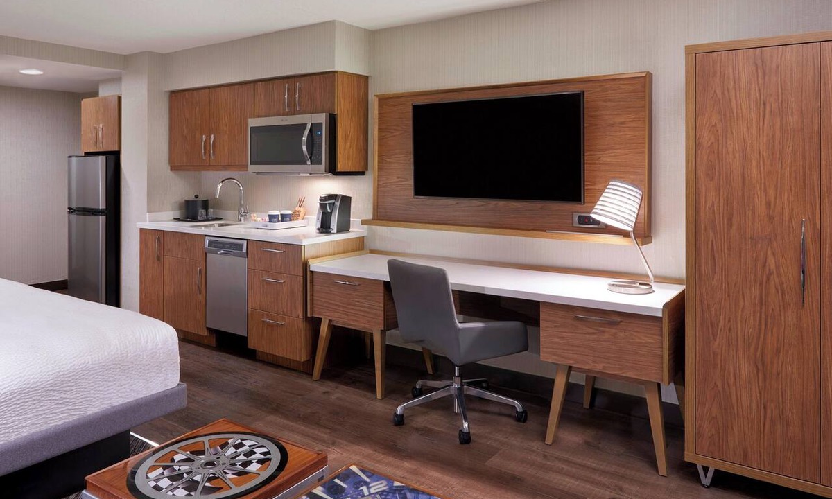 Hamilton Hotel | Four Points by Sheraton Hamilton - Stoney Creek