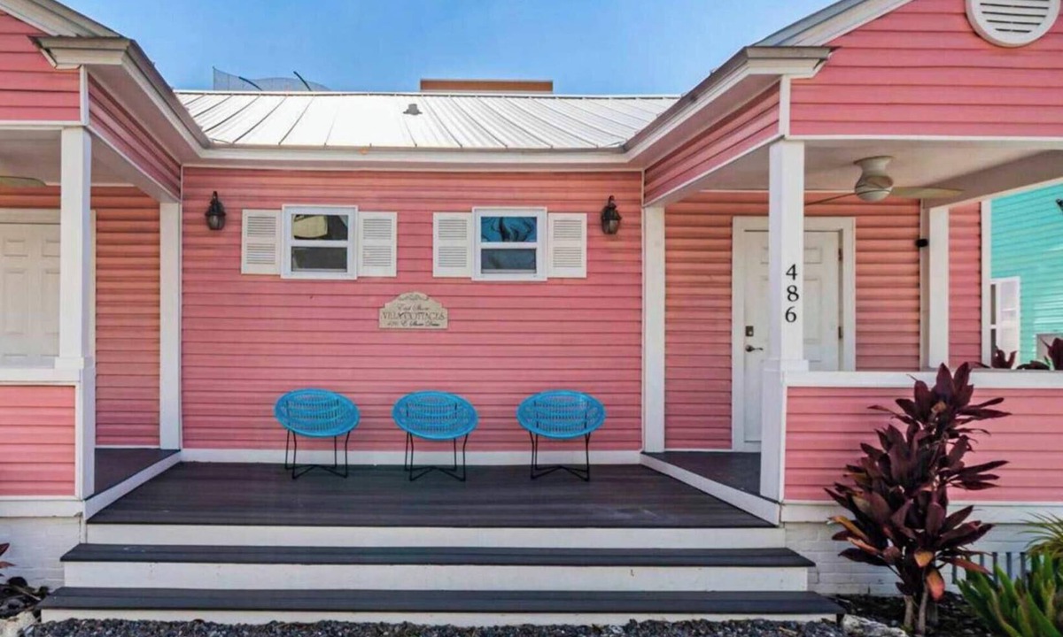 Clearwater Beach Cabin | Frenchy's Cottage 486 in Clearwater Beach