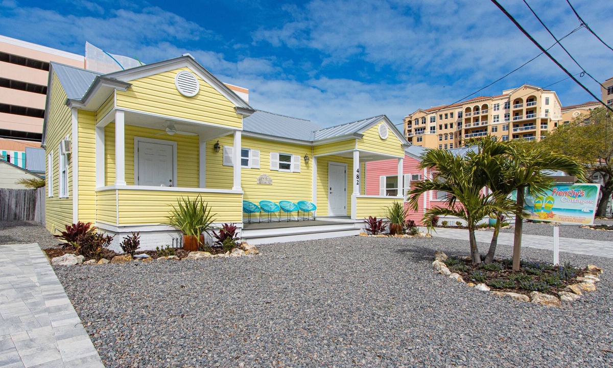 Clearwater Beach House | Frenchy's Cottages on East Shore #482