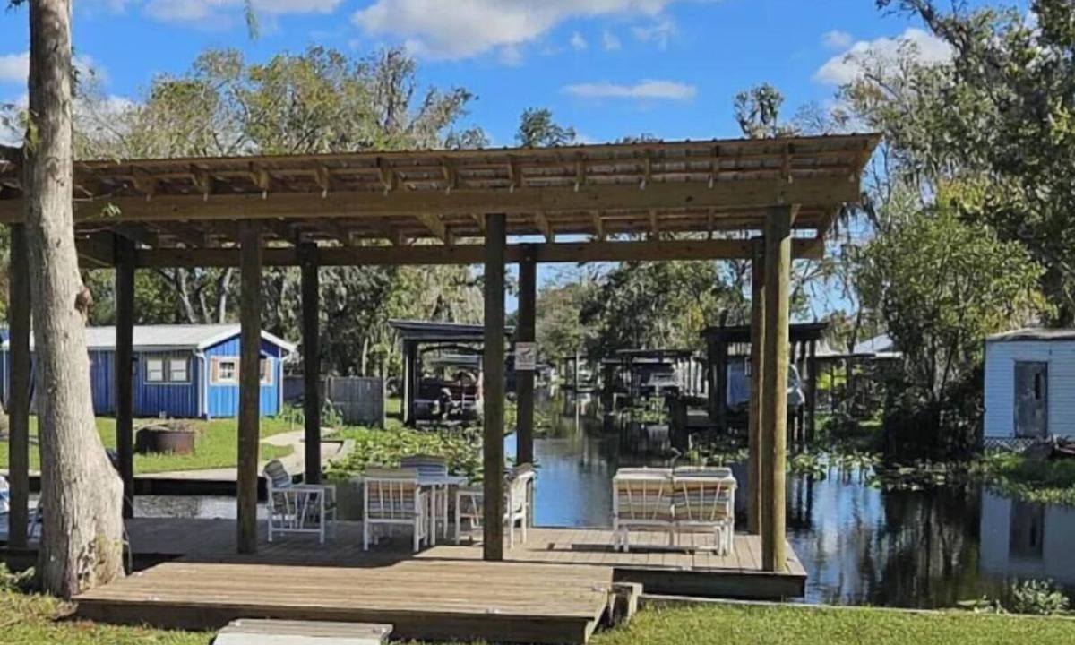 Satsuma House | Froggies Fish Camp - Peaceful Waterfront Escape with Dock & Direct River Access!