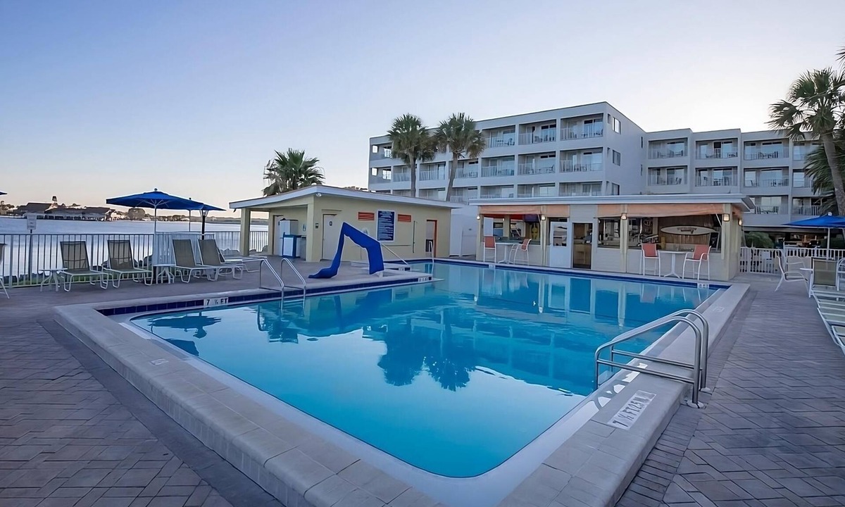 Rocky Point Apartment | Fully Equipped Waterfront Suite with Resort Amenities on Tampa Bay