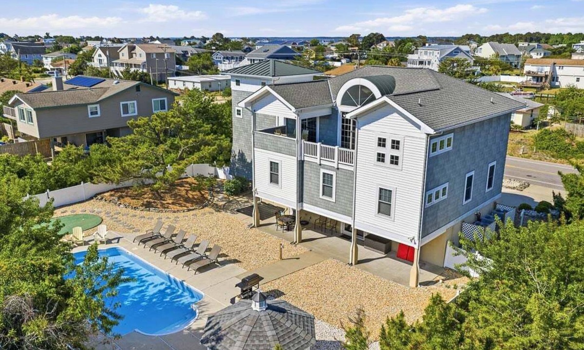 Sandbridge House | Galaxsea | 290 ft from the Beach | Private Pool