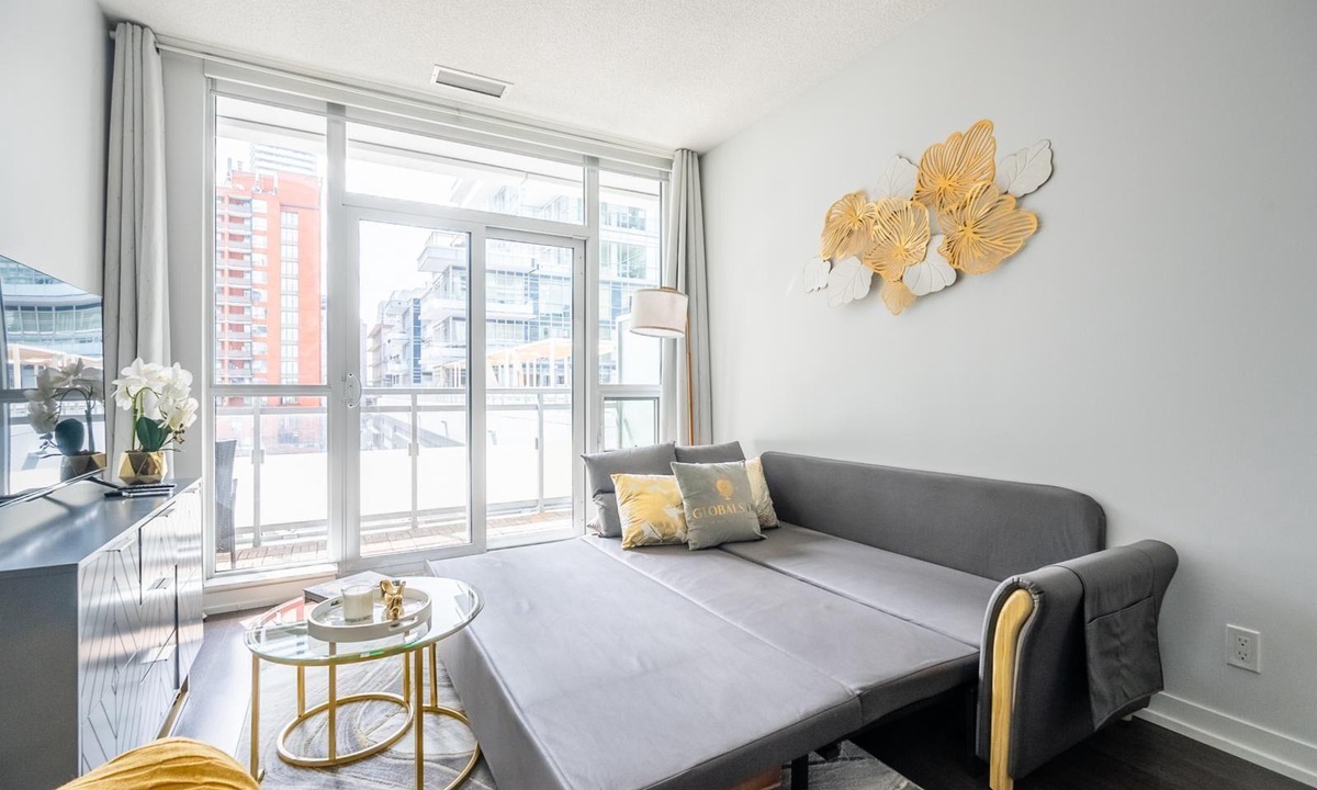 Mount Pleasant West Condo | GLOBALSTAY. Modern Apartments 2BR 2BA Lillian St