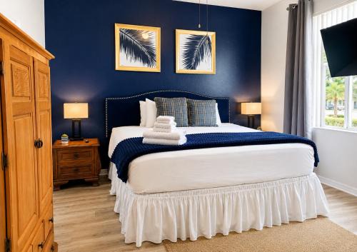 Haines City Villa | Grand Rapids Oasis, Pool, Spa & Family Getaway