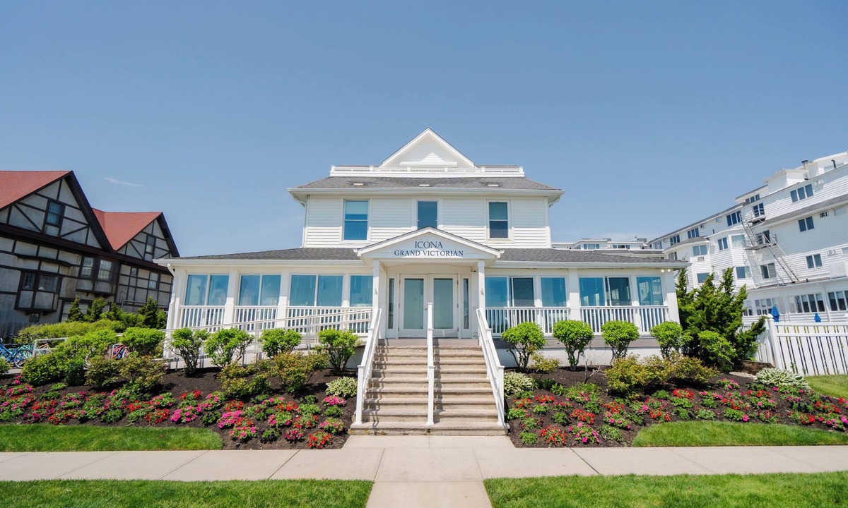 Spring Lake Hotel | Grand Victorian - Spring Lake
