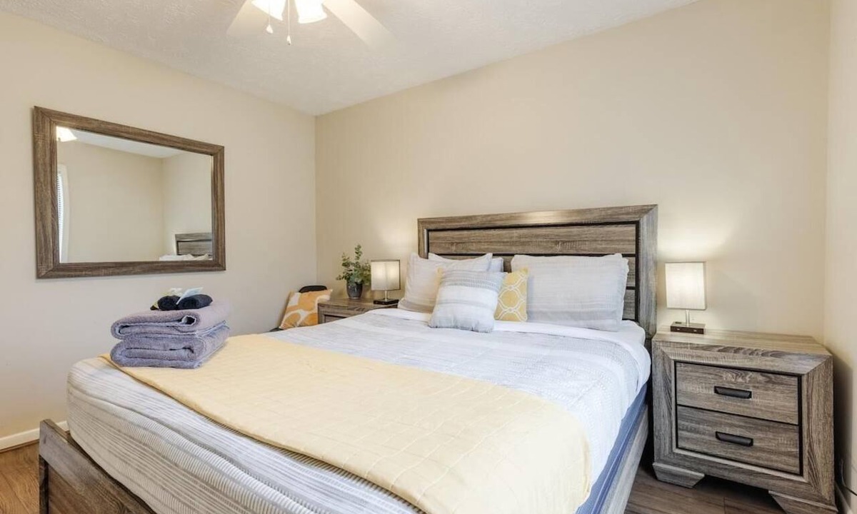 Conestee House | Greenville 3BR Retreat | Screened Porch | 4.85*
