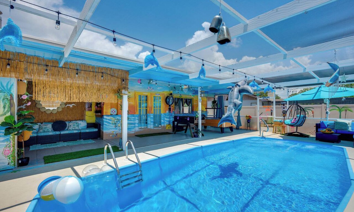 Orchid Lake Village House | Group-Ready Oasis w/Pool & Games in Port Richey
