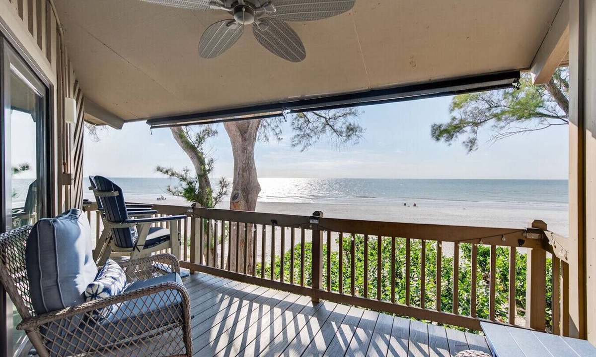 Indian Shores Condo | 🌴 Gulf-Front Paradise Awaits in Indian Shores! 🌊