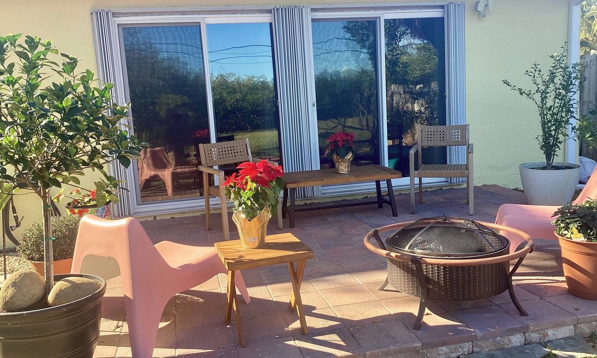 Bayview House | Gulfport Casa Marina, 2 bedroom home next to Clam Bayou Nature Reserve