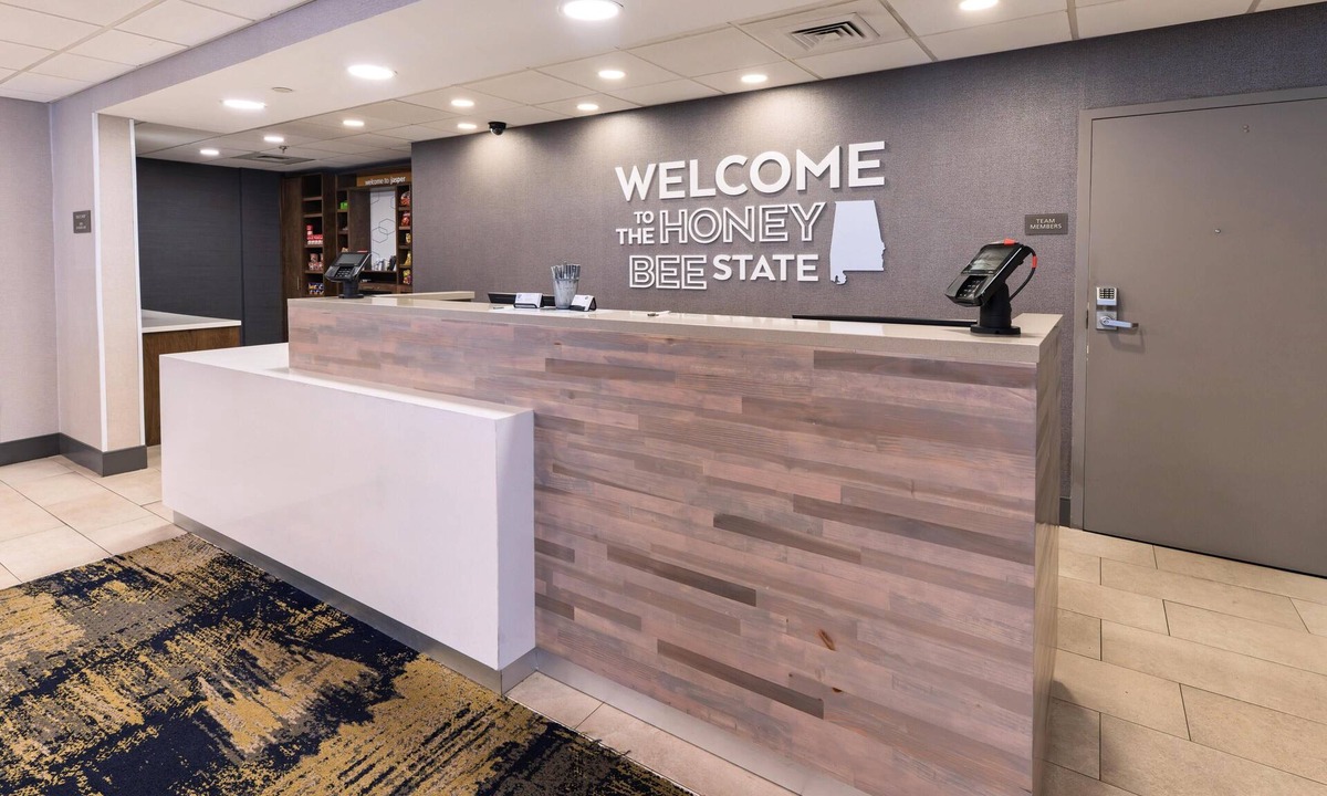 Jasper Hotel | Hampton Inn Jasper
