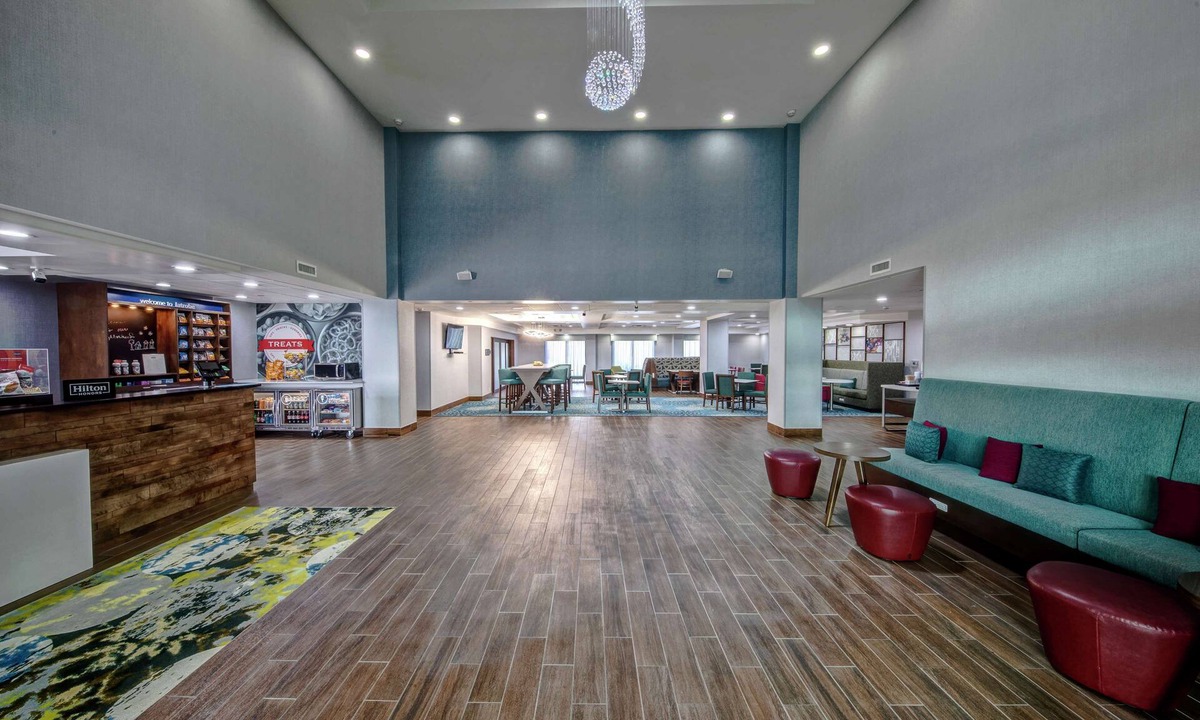 Lawson Heights Hotel | Hampton Inn Latrobe