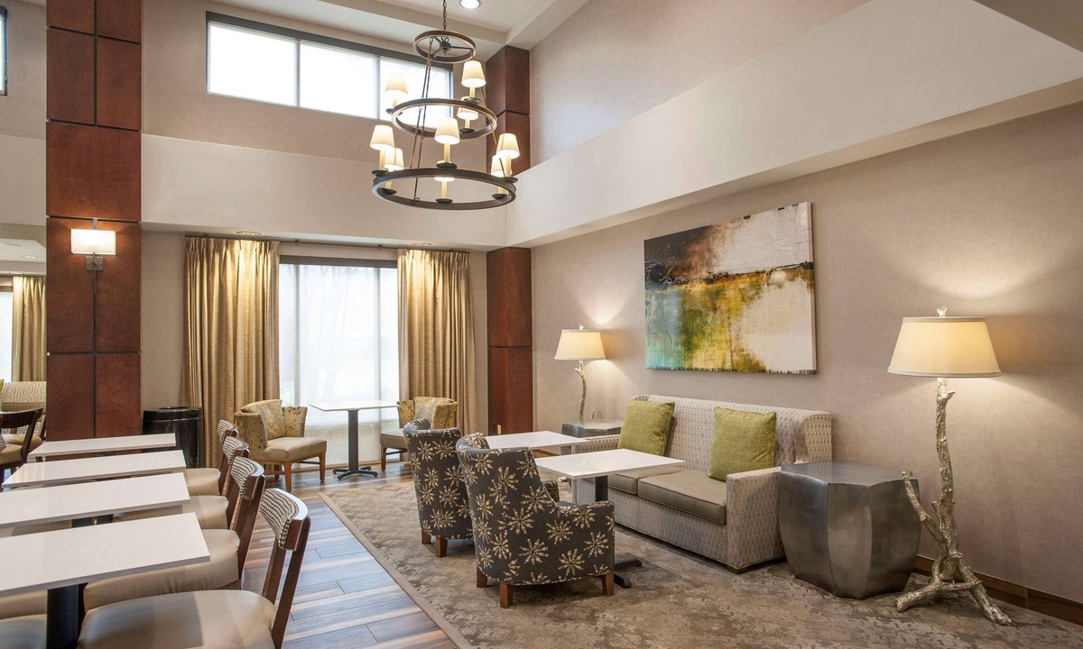 Mobile Hotel | Hampton Inn & Suites Mobile Providence Park/Airport