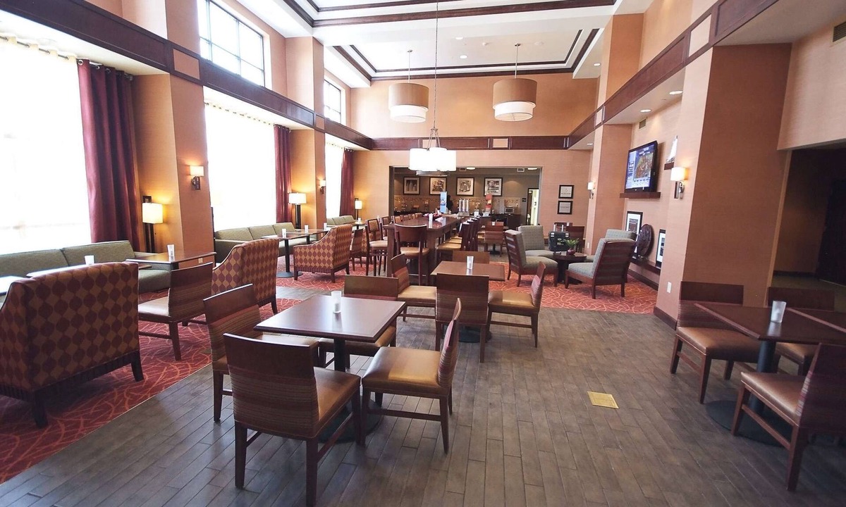 Norma Hotel | Hampton Inn & Suites Vineland