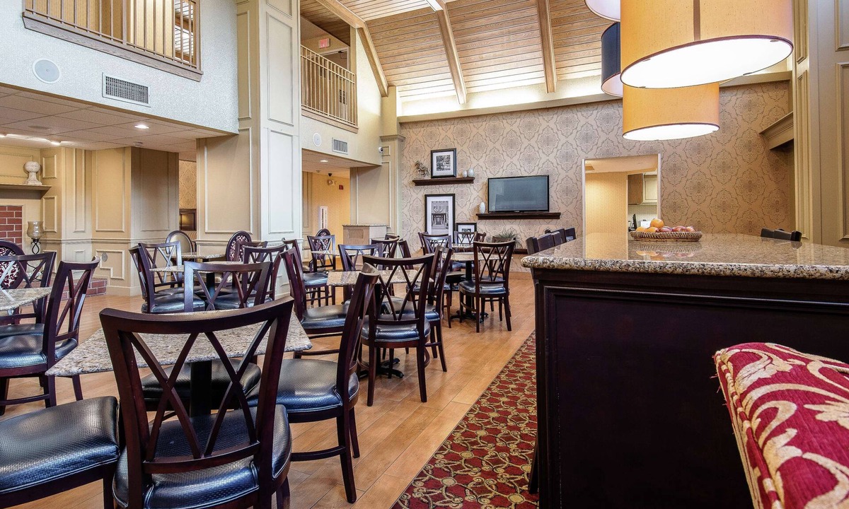 Williamsburg Hotel | Hampton Inn & Suites Williamsburg-Richmond Rd.