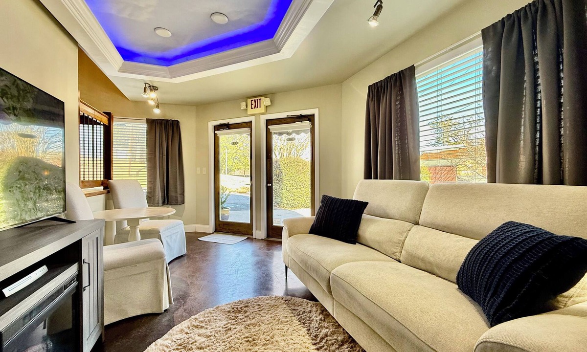 Demorest Apartment | Haven at Hazel - the Residence. A unique stay overlooking the Demorest Square.