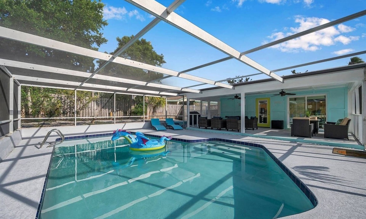 Palm Harbor House | Heated SW Pool - Near Beaches, Golf, Trail & Food