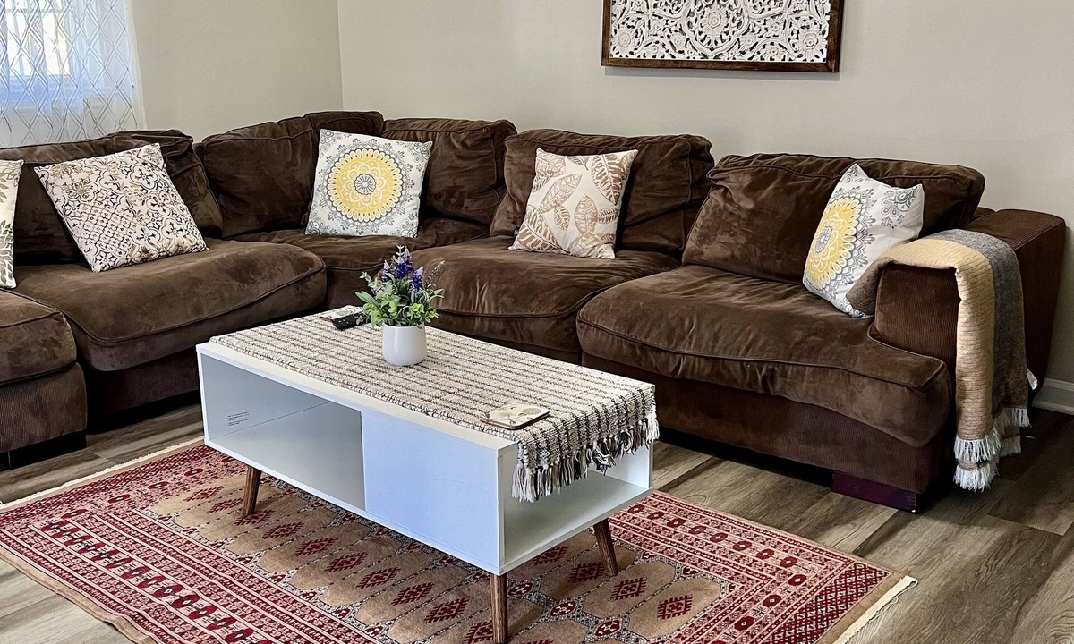 High Point House | High point home 5 mins away from HPU & downtown