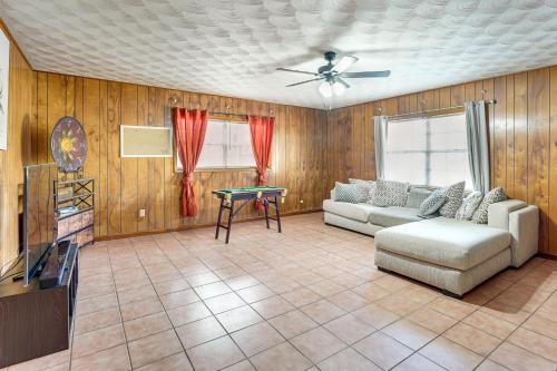 Interlachen House | Hike & Fish! Wooded Family Getaway in Interlachen