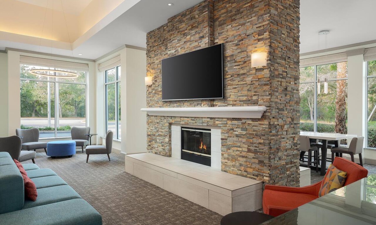 Temple Terrace Hotel | Hilton Garden Inn Tampa North Busch Gardens