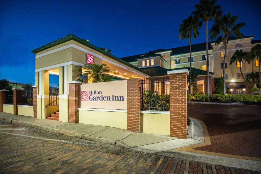 Historic Ybor Hotel | Hilton Garden Inn Tampa Ybor Historic District