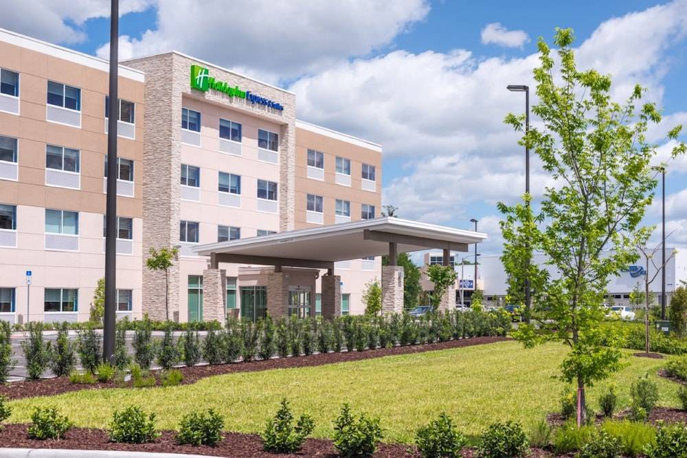 Wesley Chapel Hotel | Holiday Inn Express & Suites - Tampa North - Wesley Chapel, an IHG Hotel
