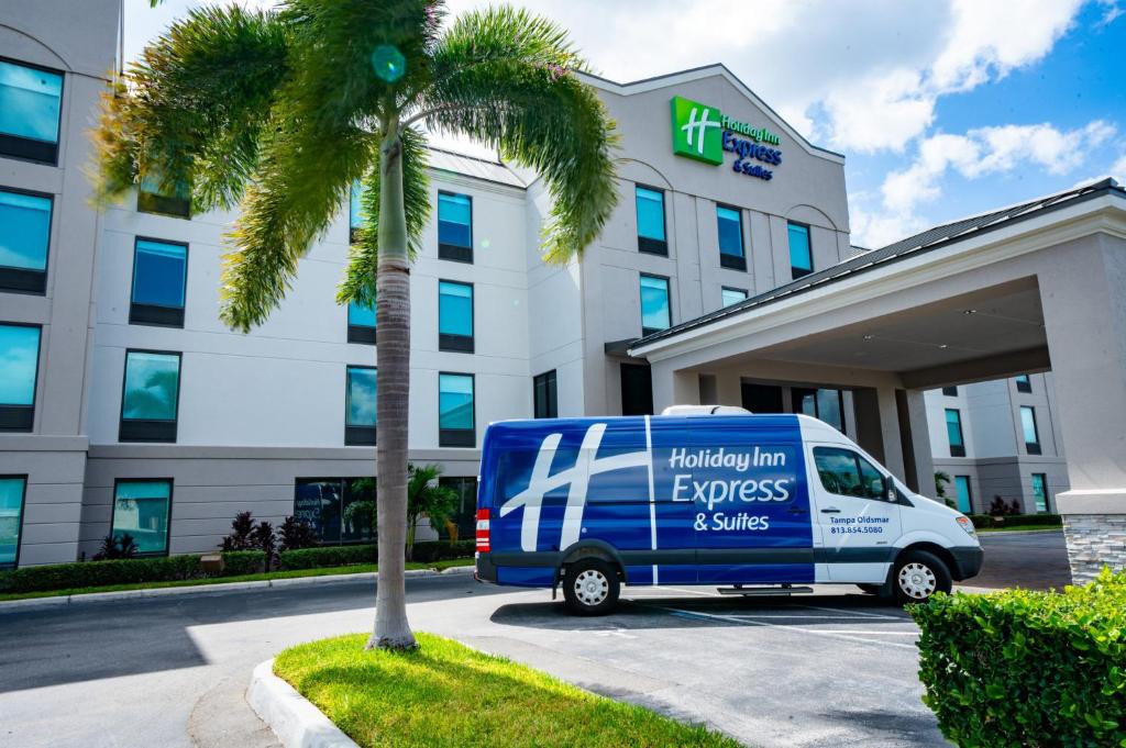 Oldsmar Hotel | Holiday Inn Express Hotel & Suites Tampa-Oldsmar by IHG