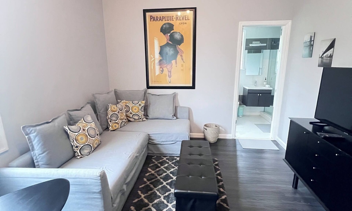Livingston Apartment | Home away from Home in Livingston NJ