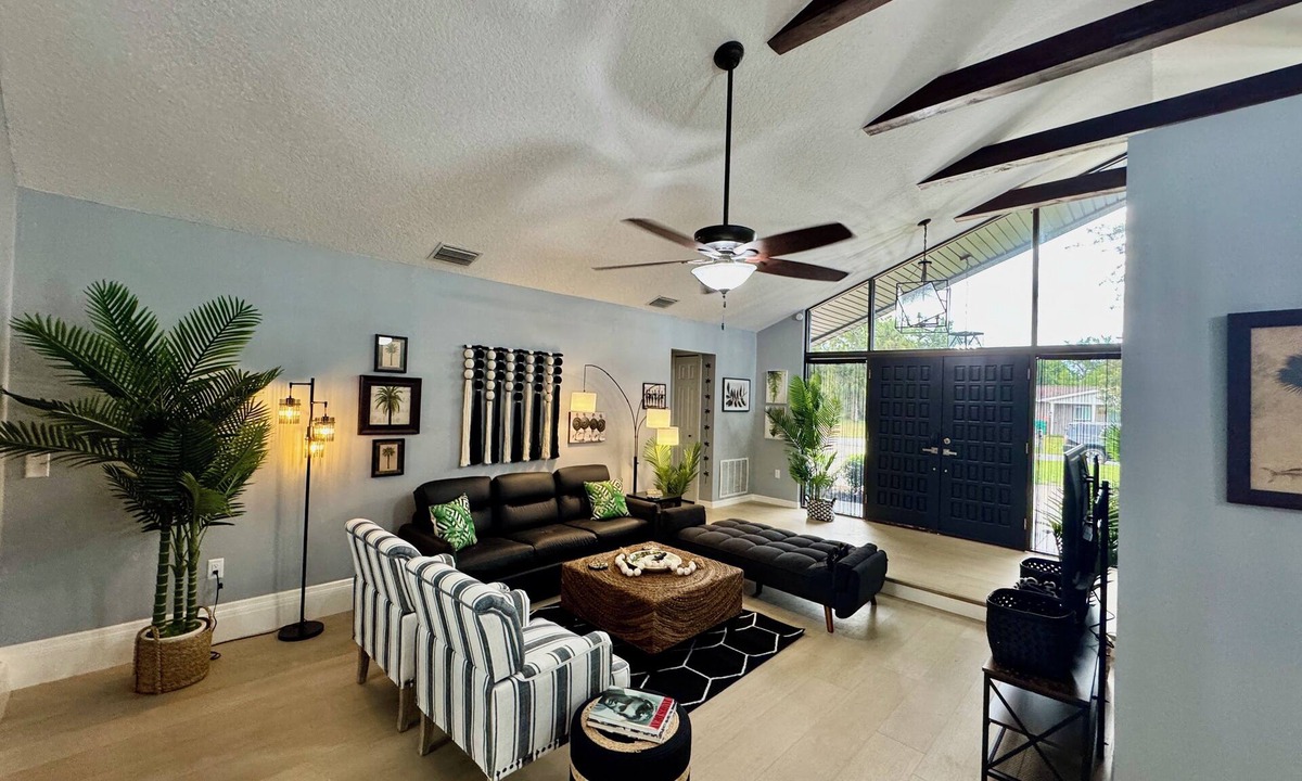 Indian Waters House | Home in Crystal River - The River Palm - Waterfront Bring YOUR BOAT!