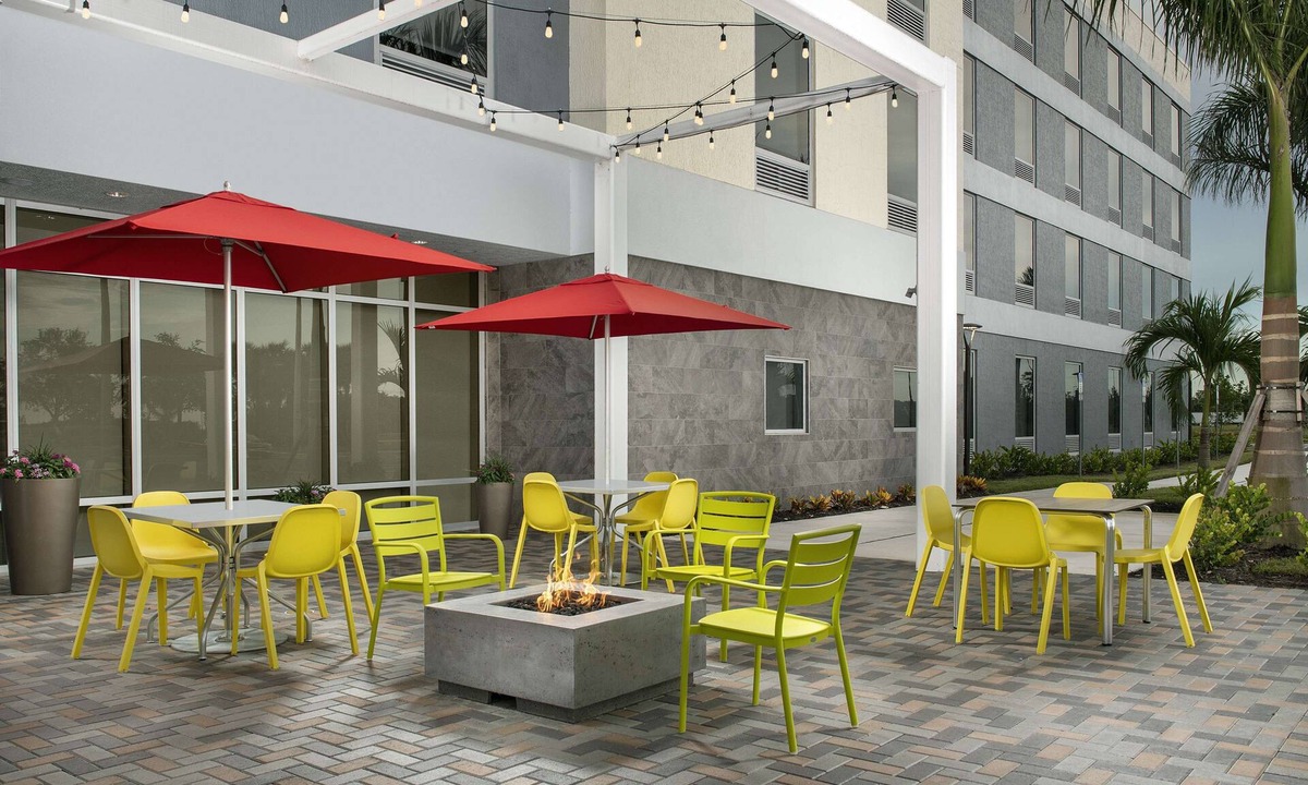 Biggar Hotel | Home2 Suites by Hilton Fort Myers Airport