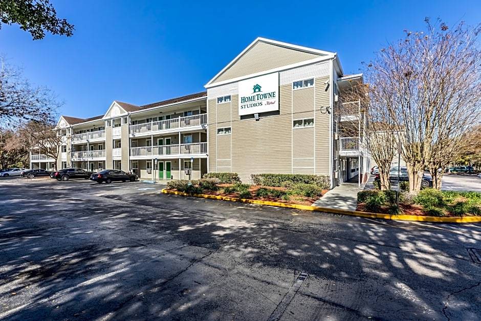 Casselberry Hotel | HomeTowne Studios by Red Roof Orlando - Casselberry