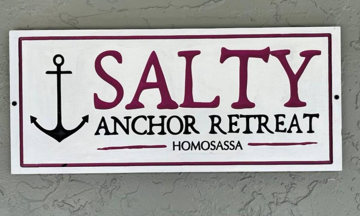 Homosassa House | Homosasa Private Home, Games, Scallop Season Boat Parking, Family Friendly