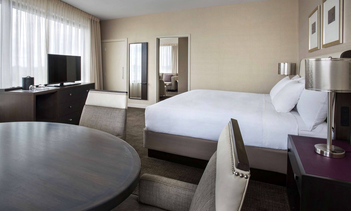 Joffre Hotel | Hyatt Regency Pittsburgh International Airport