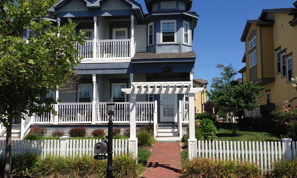 Beach Haven House | In the Heart of Beach Haven !