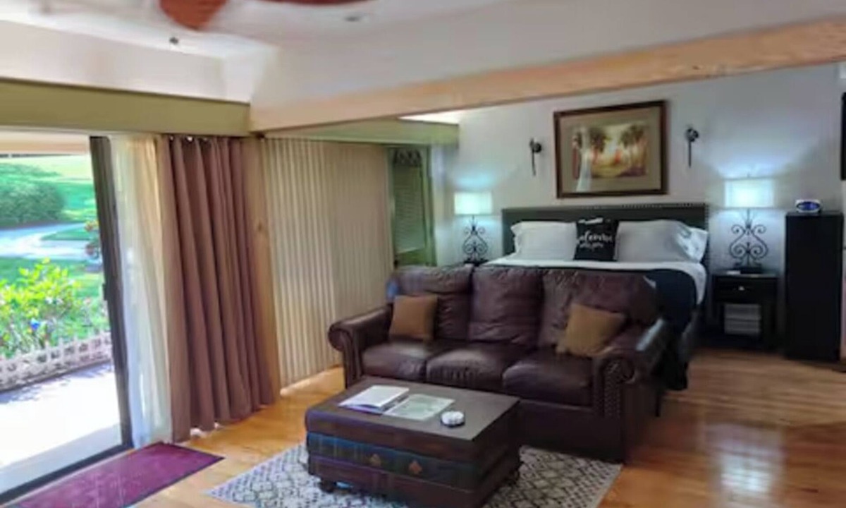Palm Harbor Condo | Innisbrook Golf Course: 1 bed/1 bathroom Condo,1st Floor Steps to Island Course