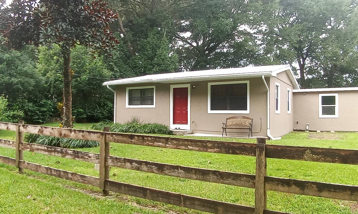 Fellowship House | King and Queen Beds Level 2 EV Car Charger - Close to Silver Springs and Zipline