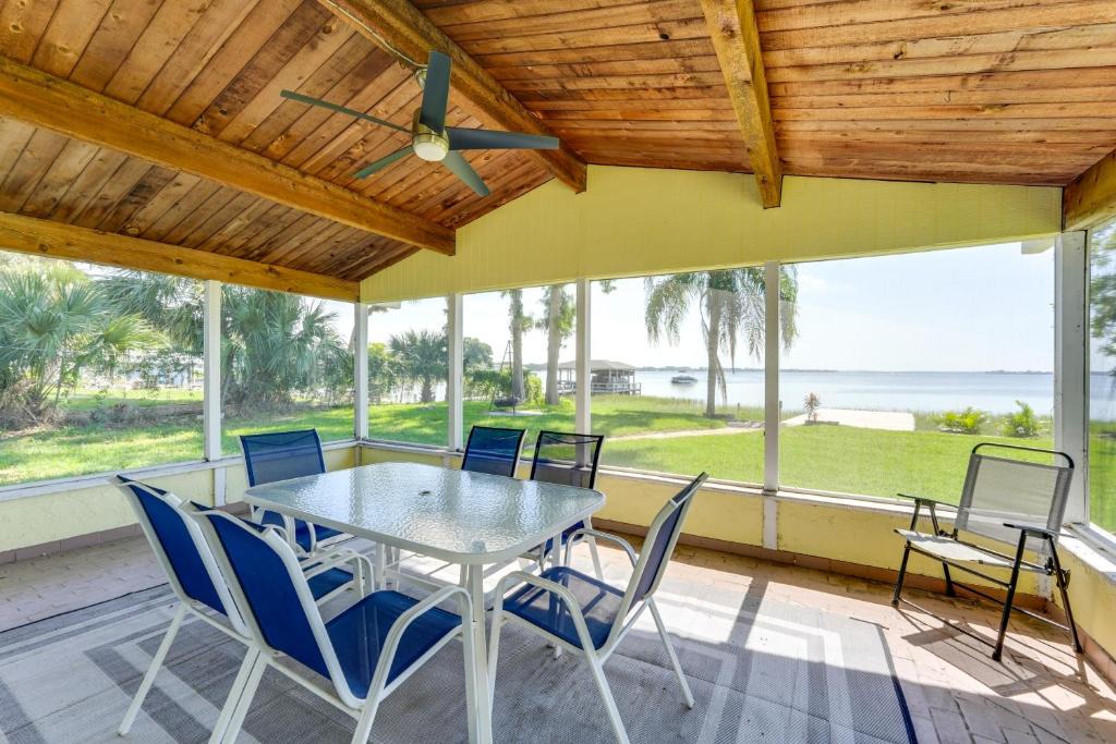 Tavares Apartment | Lake Dora Escape: Canal Access & Seaplane Sights!
