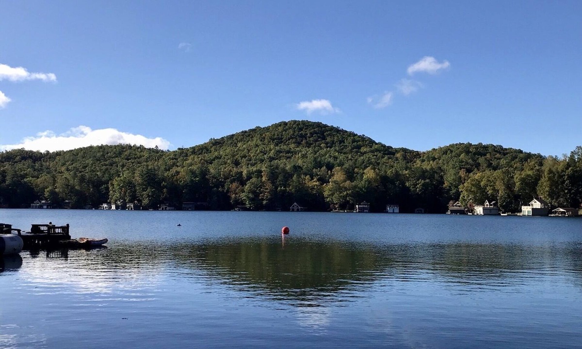 Wiley House | LAKEFRONT easy access private dock! Read our reviews to see what makes us all 5⭐️