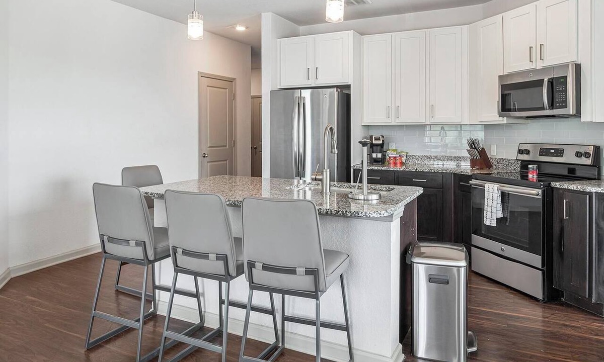 St. Augustine Apartment | Landing | Amazing 1BD, Gym